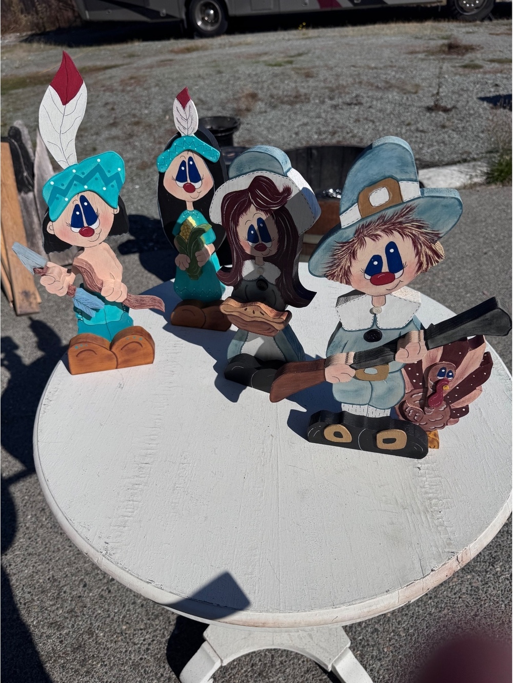 Vintage 1981 Hand Painted Wood Thanksgiving Folk Art Pilgrim Figures Set of 4